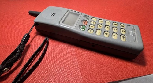 Raro telefono cellulare - , in